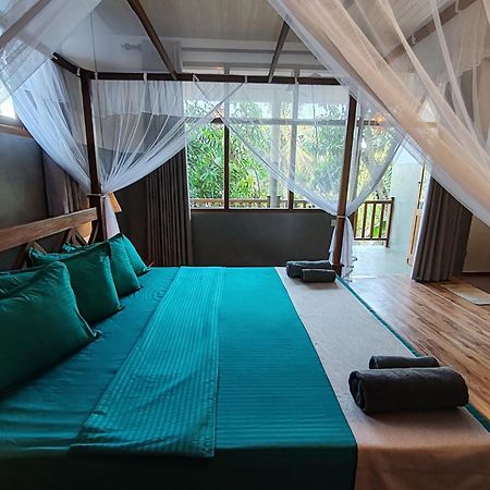 The Jungle View Hotel Mirissa Ngoại thất bức ảnh