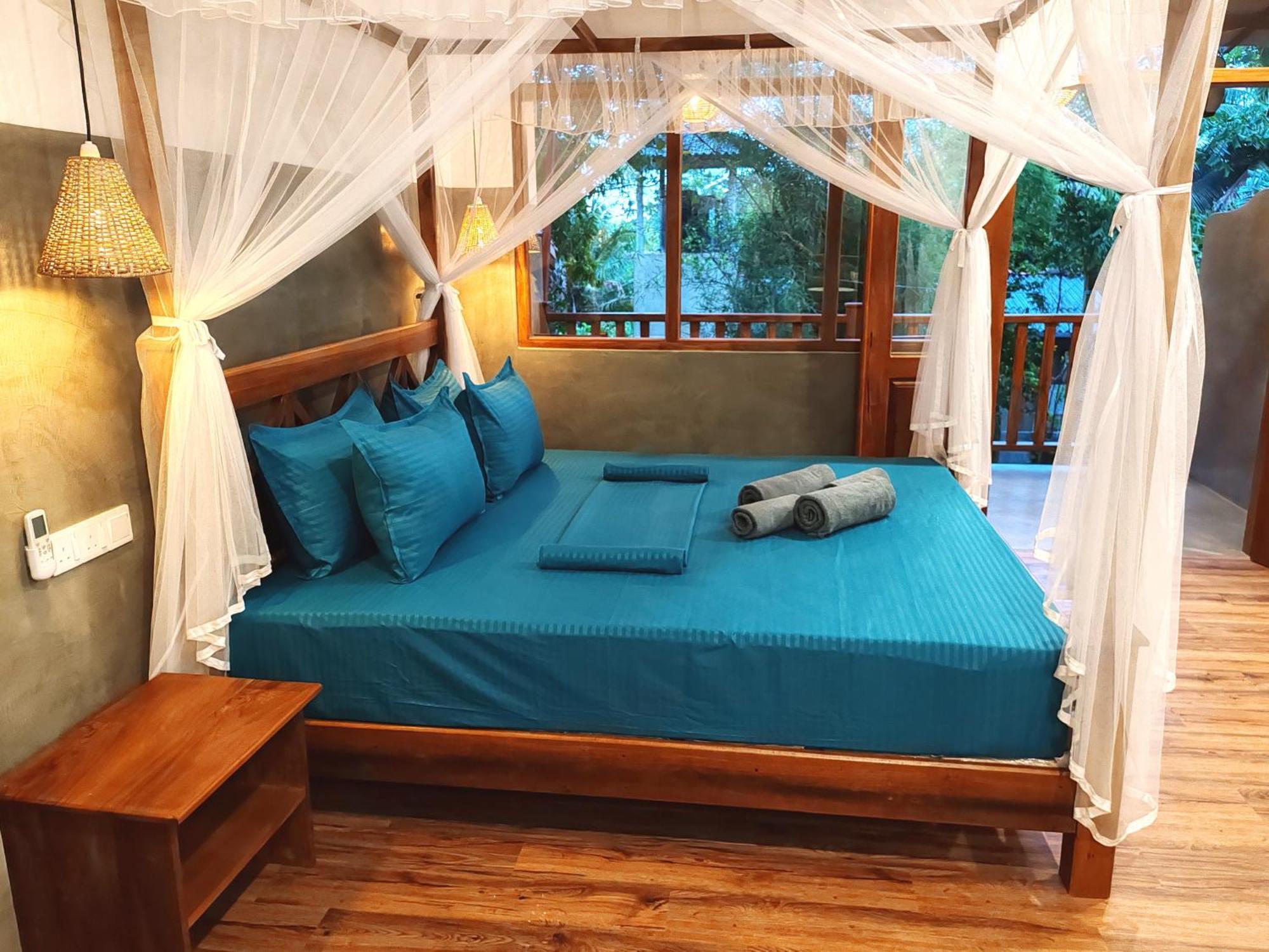 The Jungle View Hotel Mirissa Ngoại thất bức ảnh