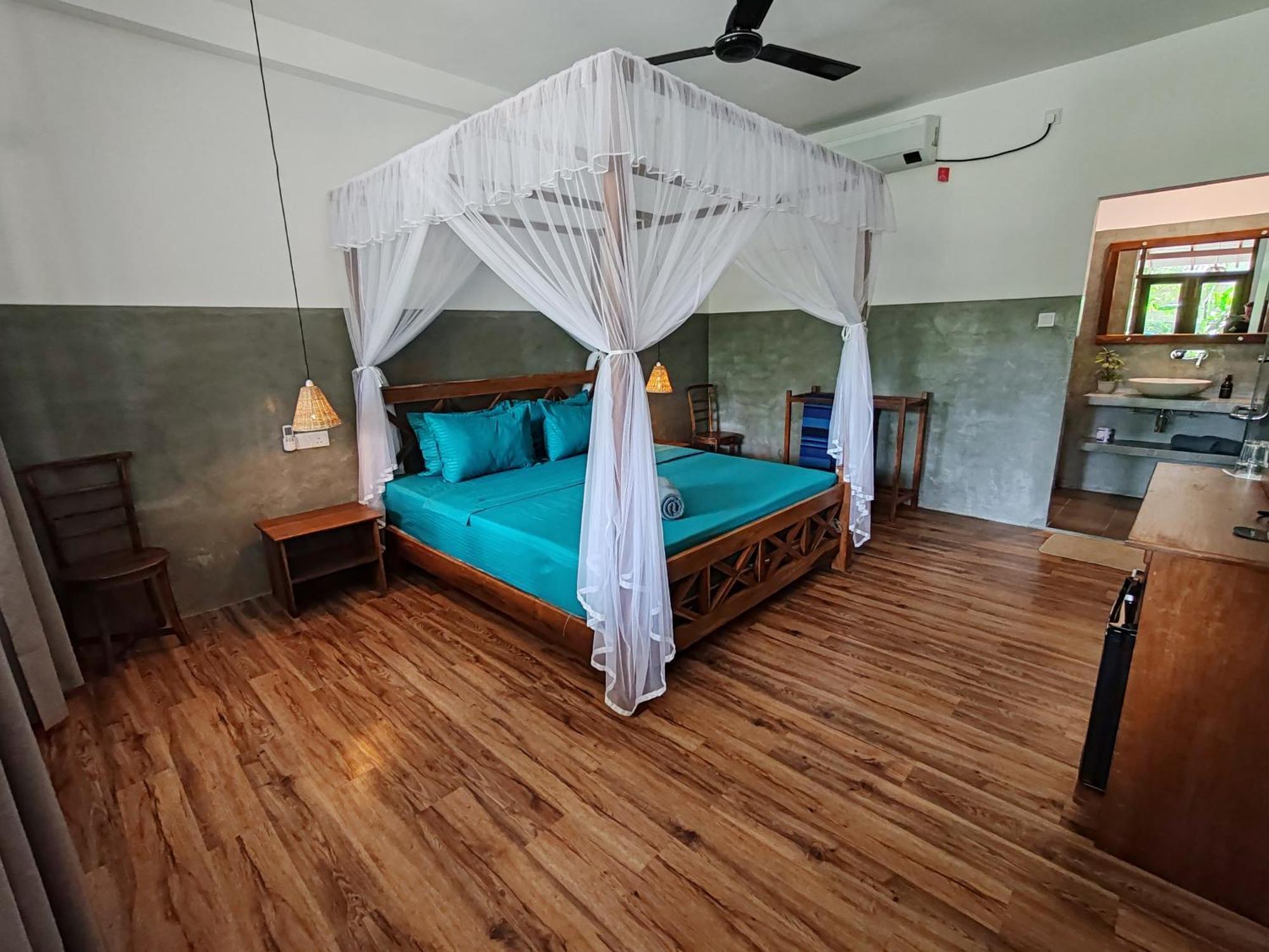 The Jungle View Hotel Mirissa Ngoại thất bức ảnh