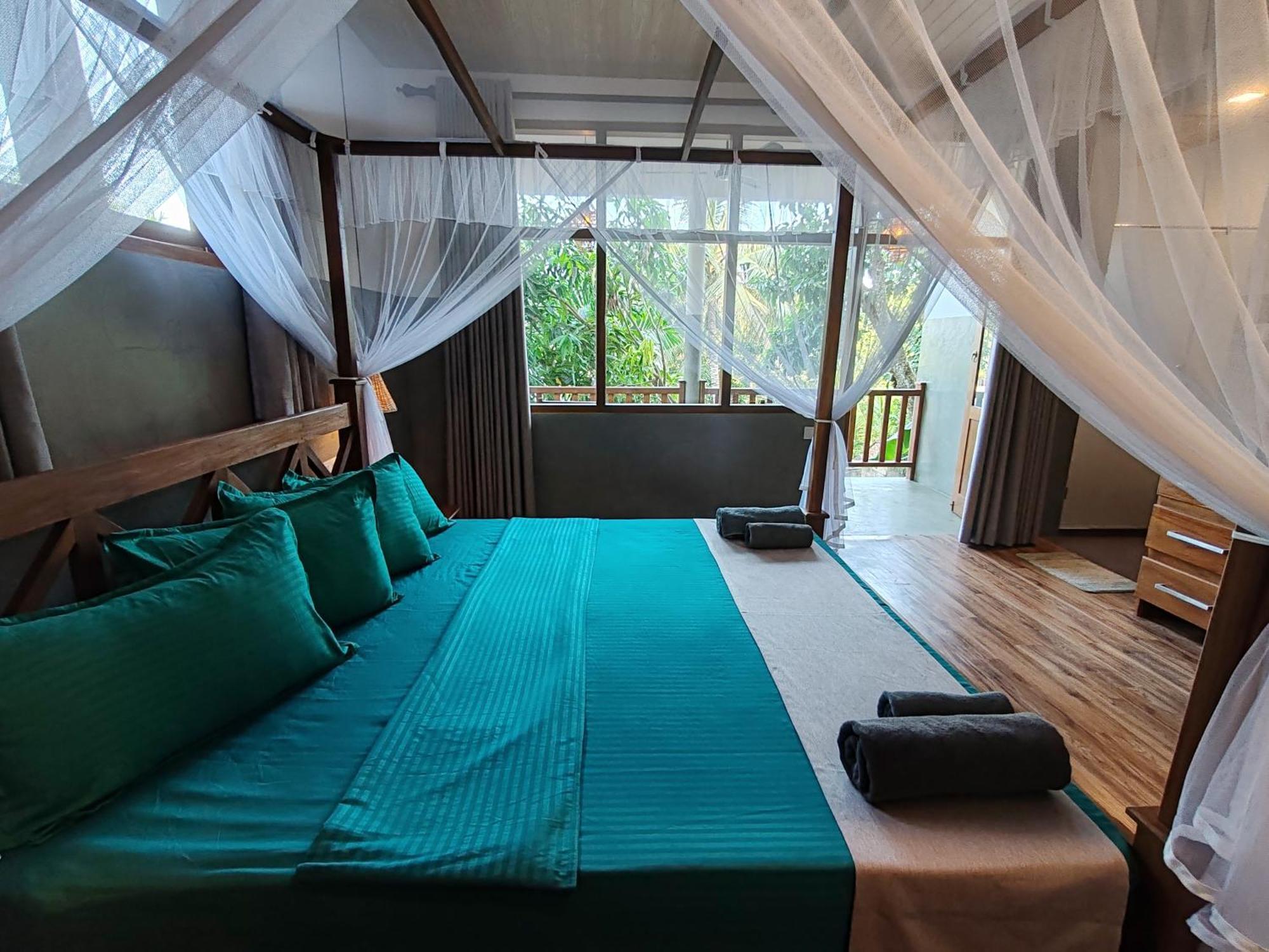 The Jungle View Hotel Mirissa Ngoại thất bức ảnh